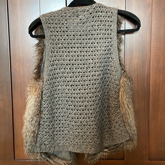 Ella Moss Arabella Faux Fur Open Front Sweater Vest - Picture 6 of 6